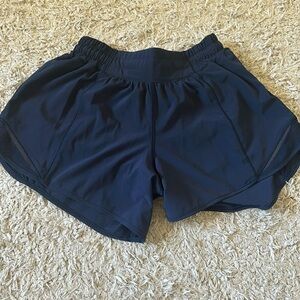 Lululemon hotty hot shorts size 4 navy blue